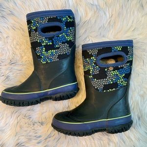 Classic Bogs winter boots
